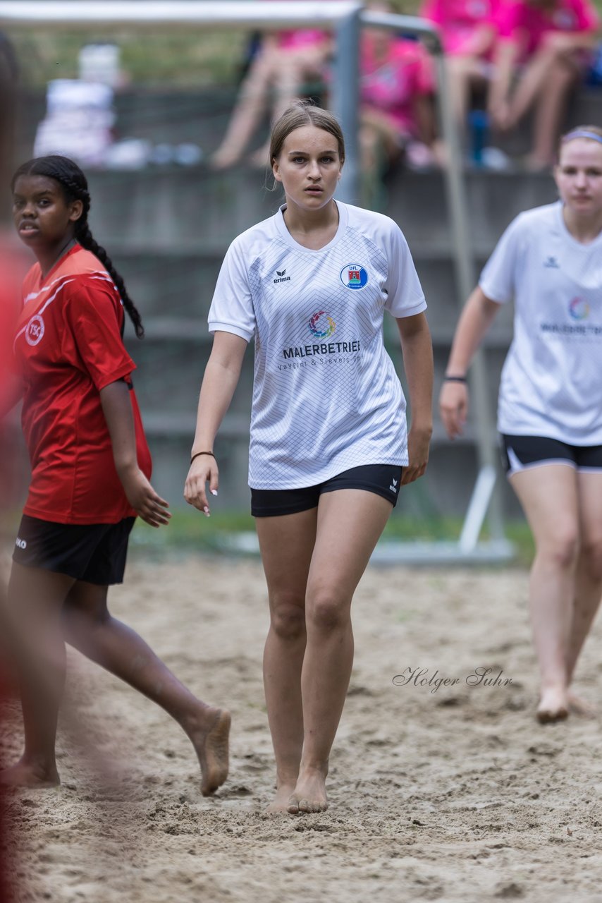 Bild 77 - wBJ/wCJ Beachsoccer Cup